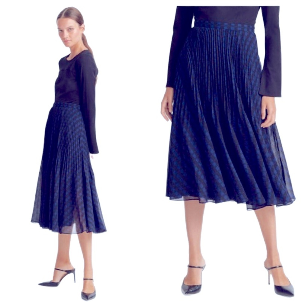 Club Monaco Yowshee Pleated Dark Blue Midi Skirt Size 2 NWT